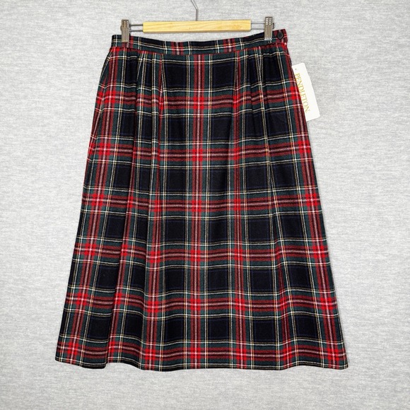 Pendleton Dresses & Skirts - Classic Red & Black Plaid A-Line Skirt